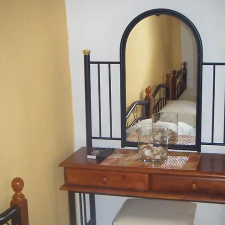 Apartment Elianthos *