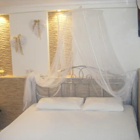 Elianthos Apartment *