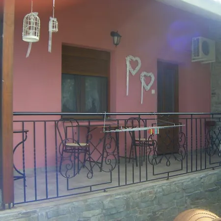 Apartment Elianthos *