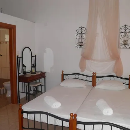 Elianthos Apartment *