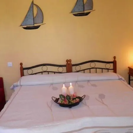 Apartment Elianthos *