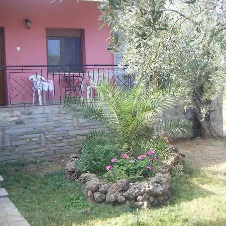 Apartment Elianthos *